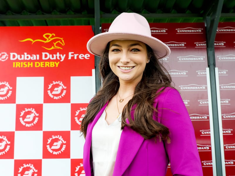 Meghann Scully reporting for Iconic Media at the Curragh Racecourse