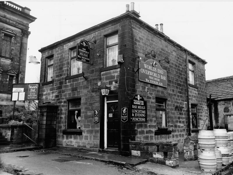 The World's End pub, Booth's Yard, Pudsey, Leeds, in November 1993