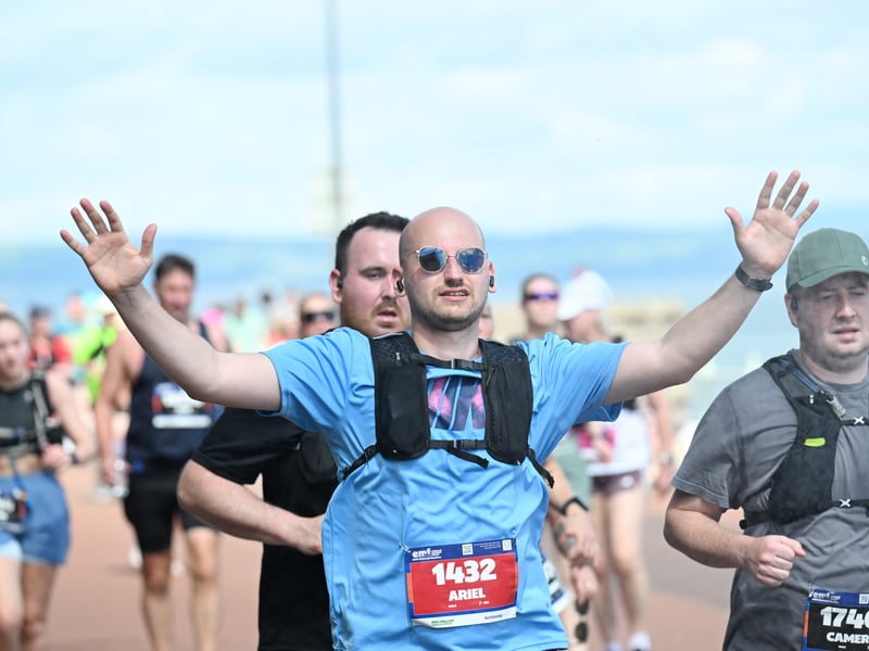 Runners then passed Royal Park and headed east towards the coast, taking in the sea air of Portobello promenade.