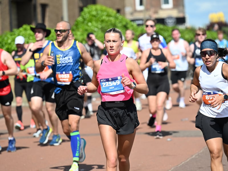 In September 1982, the Edinburgh Festival Marathon was the first mass marathon event to be held in the city.