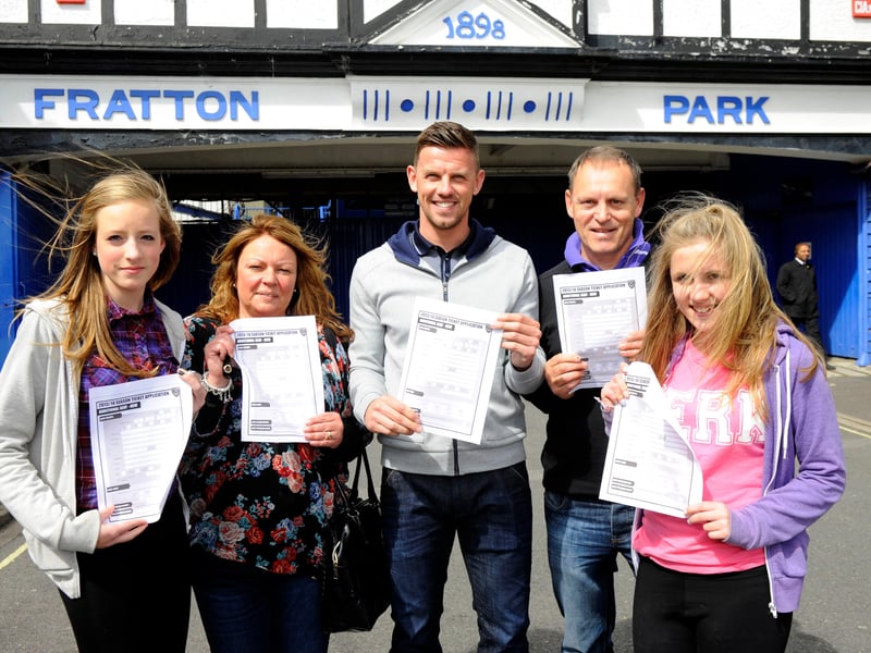 Keira Heron, Donna Cockram, Dennis Cockram and Maddie Cockram bumped into new Pompey player Tom Craddock, 2013) when they went to get their Fratton Park season tickets in 2013.