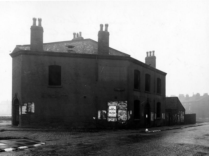 The junction of Accommodation Road and Accommodation Row, showing the derelict Pineapple Hotel at number 77. Pictured in December 1942.