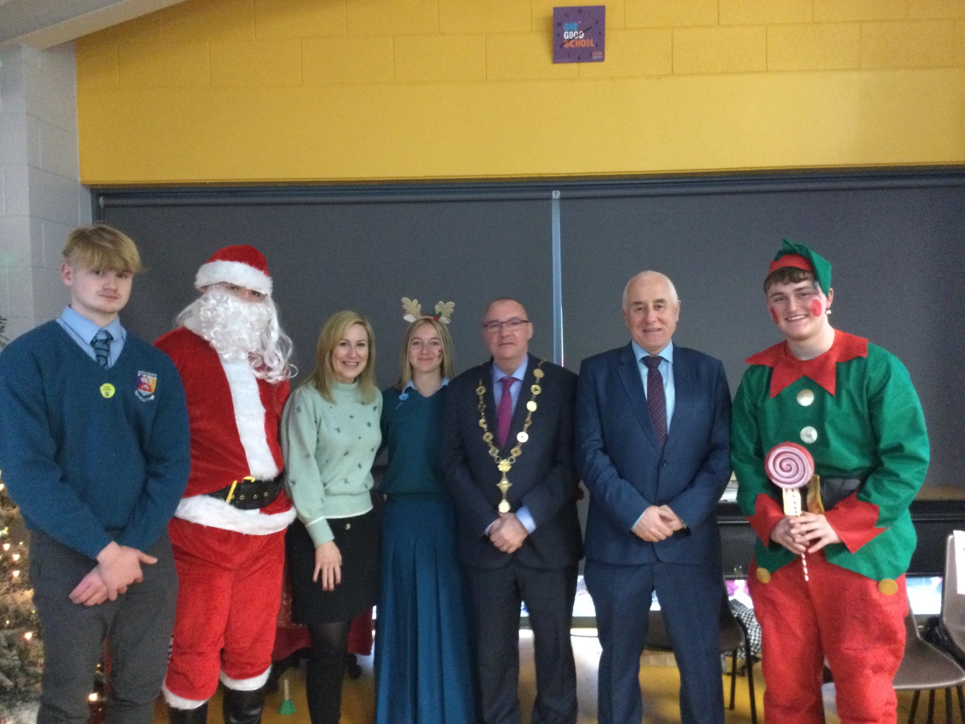 STAFF and students in Castletroy College were as a busy as Santa's elves in preparation for their first ever ethical Christmas market. The general assembly area was transformed into a sparkling Christmas market which was akin to those in Vienna. All the hard work was enjoyed by members of the school community, sixth class students from neighbouring Monaleen National School, Mayor Francis Foley, Aoife Rankin, education officer at Worldwise Global Schools and Dolores O'Meara from Fairtrade Limerick.  Father Christmas and chief elf Sam made a special appearance much to the surprise and delight of the primary school children.  The 'alternative' Christmas market was organised by the TY Global Citizenship Education (GCE) students to encourage members of the school community to shop more ethically at Christmas time. GCE is an educational process aimed at increasing awareness and understanding of the rapidly changing, interdependent and unequal world in which we live. By challenging stereotypes and encouraging independent thinking, GCE helps students critically explore the root causes of global justice issues and how they interlink with our everyday lives. Irish Aid's WorldWise Global Schools is Ireland's national GCE programme for post-primary schools. At Castletroy College, GCE themes are explored with students as part of the TY Religious Education Curriculum.  Hazel Dignam, TY class captain explained that "GCE involves engaging our head, heart and hands". "It is about making a real difference. With this project, we wanted to encourage people to be more ethical consumers especially at this time of year and think swap don't shop. I had never thought about shopping in a thrift shop but I will definitely consider it from now on," said Hazel. TY class captain Conor Devine said that TY students started working on the ethical Christmas market in early September with their teacher Martina Murphy. Their slogan is "reduce, reuse, renew!" The TY students requested pre loved items such as books, DVDs, computer games,