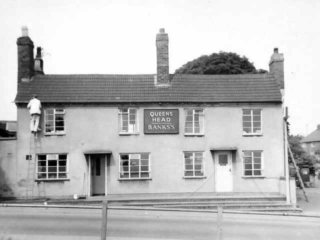 The Queens Head pub is pictured in 1966. Bob Hanley, who shared the photograph, recalls it as his old local. He notes that Banks’s brewery had recently taken over the Johnson & Phipps side of the J P Simpkiss brewery of Brierley Hill. Johnson & Phipps previously operated from a brewery off Broad Street in Wolverhampton before moving in with Simpkiss in the 1950s