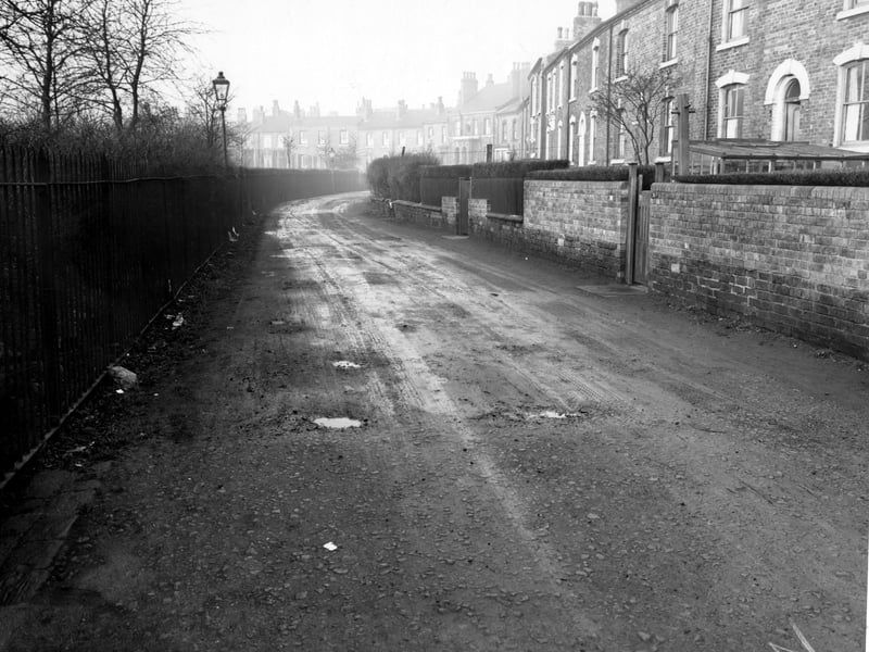 Moor Crescent in December 1955. Moor Road can be seen in the background. 