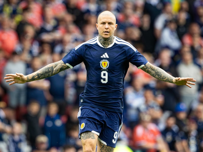 Rejuvenated Scotland's front line after the break. Linked up well with Shankland and saw a smart shot saved by Roon. 7