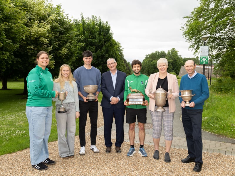 Katryna Pacerinskaite, Jenny Sawyer, Mark Hanrahan, UL President Professor Shane Kilcommins, coaches, Dr William Hughes, Hayley Harrison and Professor Drew Harrison