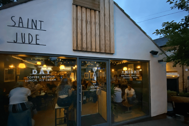 For those who want their morning fuel with a modern twist, Saint Jude's on Town Street was highly commended by Paul Conway. Alongside a traditional Full English, Paul flagged up their "chorizo feta hashbrowns, full English bagels, and cocktails in the sun with great music." 🍳 69 Town St, Farsley, Pudsey LS28 5HX
