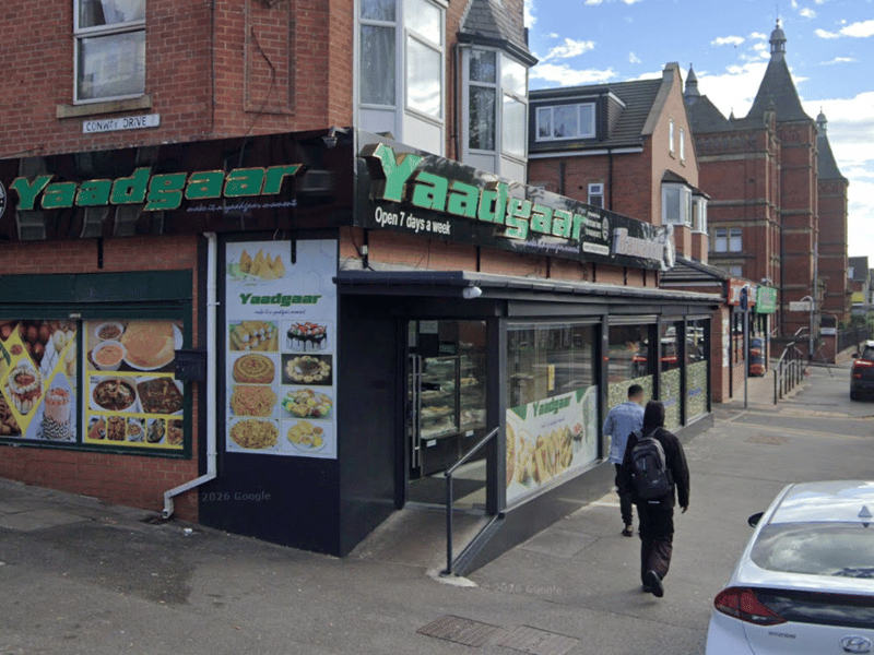 Yaadgaar Sweet Centre is known for its vast selection of traditional South Asian sweets, including barfi, gulab jamun and laddoos📍