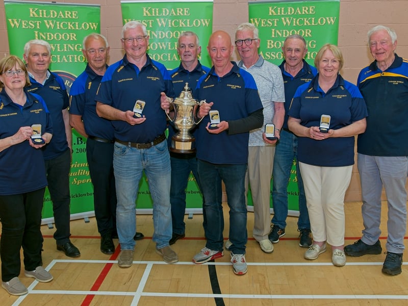 Winners Div 1, Caragh Bowls Club Team: Josie Garvey, Pat Dolly, Liam Meagher, Martin Lynch, Peter Reddy, Denis Judge, Dominic Kavanagh, John O'Toole, Rita O'Rourke, Richard Meagher