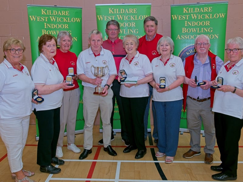 Winners, Div 4 - Royston Bowls Club Team: Kay Dempsey, Ann field, Muriel Moran, Pat Dempsey, Eddie Williams, Bernadette Crean, Frank Boland, Eileen Kelly, Michael Swan, Kathleen Moran, Faye Couzens