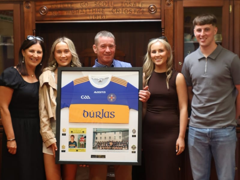 Mr Theo Lloyd with Ms Mary Lloyd, Ms Muireann Lloyd and Ciaran & Blathnaid