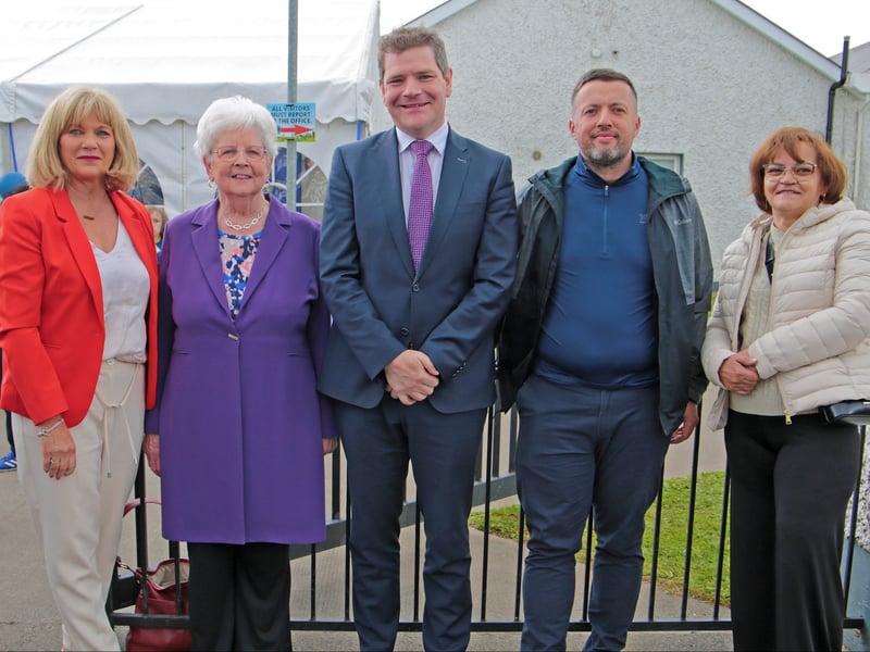 Minister Burke with Breda Greaves, Liz McLoughlin, Daniel Markowski, Anitta Ekstodicz