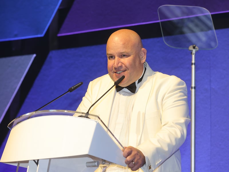 Host Dicky Dodd