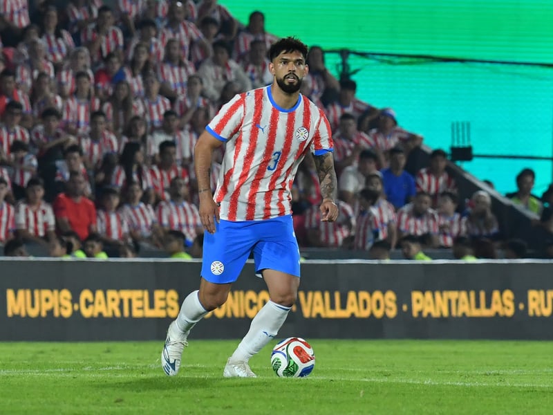 Why are the stripes all wavy? We admire a bit of difference in a kit design, but this makes no sense.