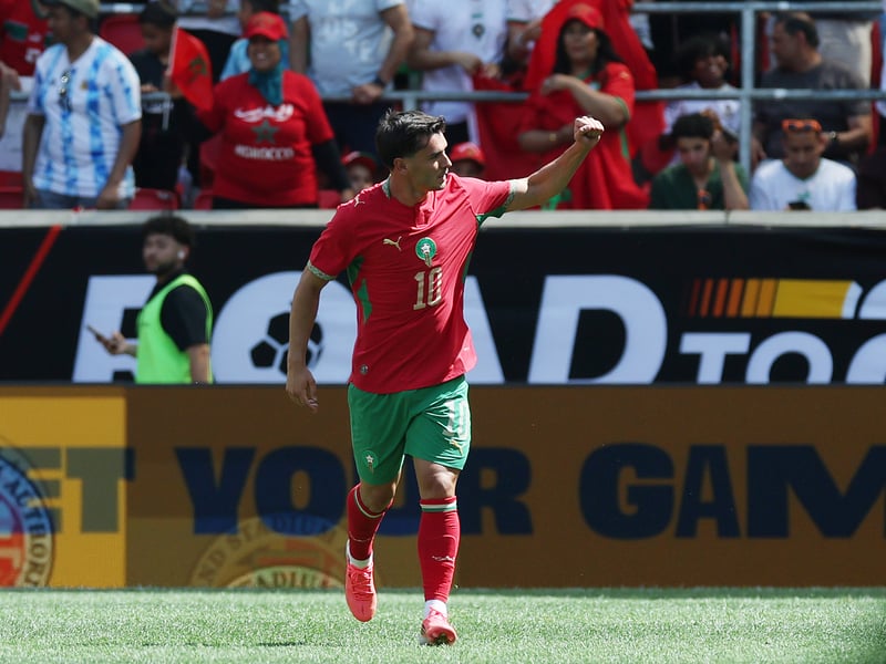 Oh, Puma. Make an effort! Another design that follows a similar theme, Morocco will be one of the team's to watch at this year's tournament, but their kit certainly won't be. Hardly offensive, but just a standardised, by the numbers kit. Boring.