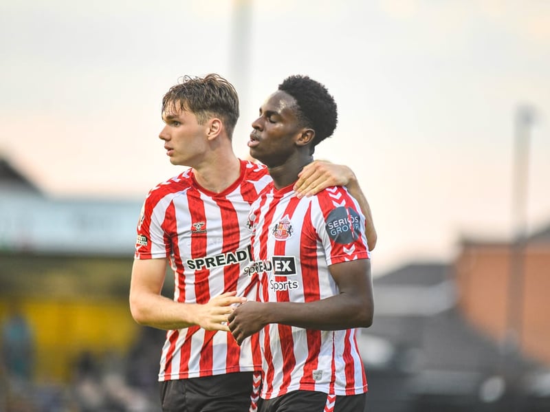 Didn’t get much in the way of sight of goal but showed good strength at times to hold the ball up and bring others into play. Has a good first touch which he showed on a few occasions here. 6
