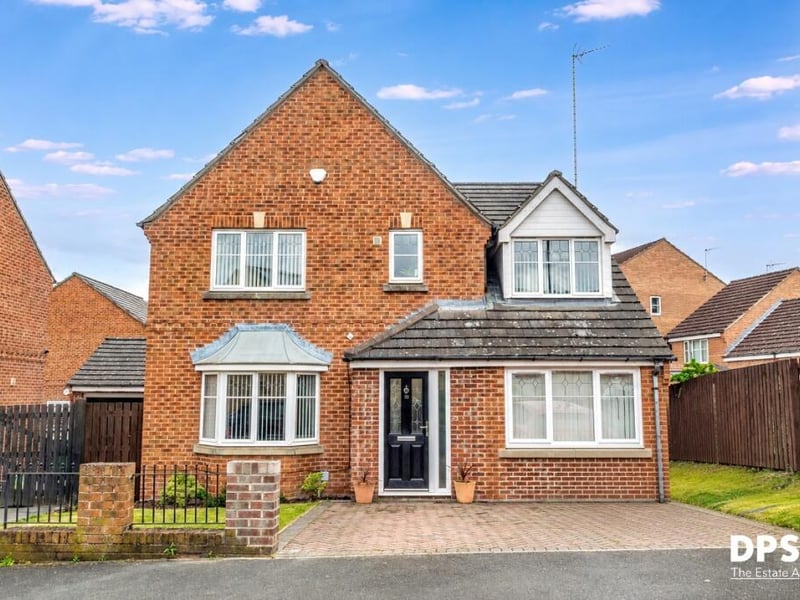 This five-bedroom and four-bathroom detached house is for sale with DPSH for £475,000.
