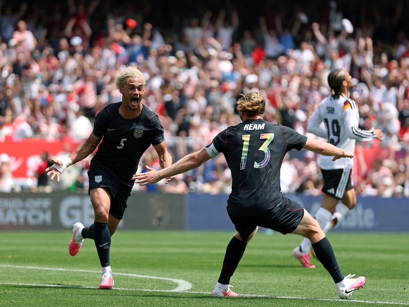 A black out kit is normally a pretty cool idea. Smart, no frills, and often they stand out. But the weaved in stars in the pattern of the shirt make it look like a tattoo sleeve from the early 00s.