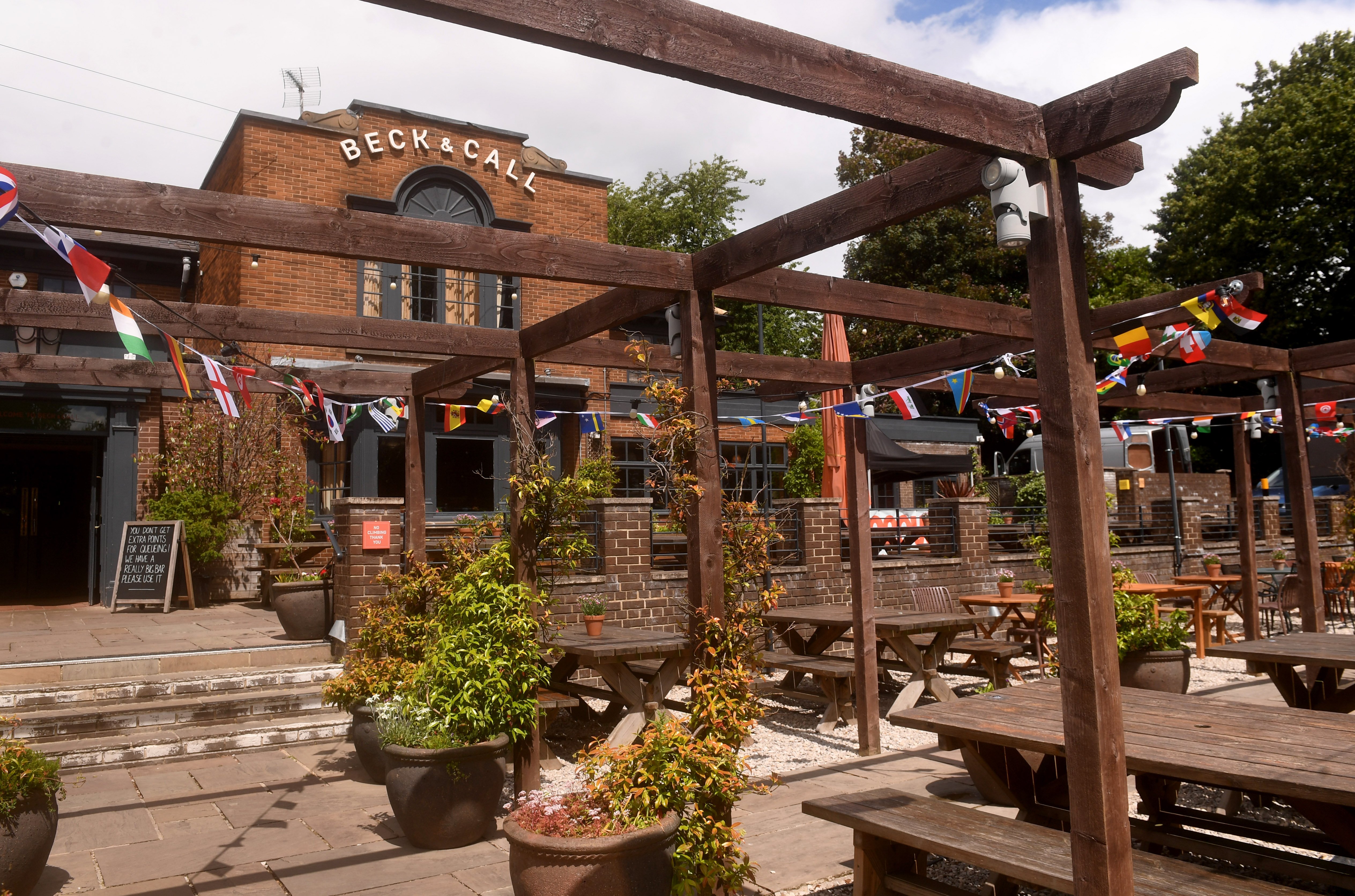 Perhaps home to one of Leeds' largest suburban beer gardens, the Beck and Call has become a popular destination due to its all-day sun and family-friendly atmosphere. 📍Stainbeck Rd, Chapel Allerton, Leeds LS7 2NP
