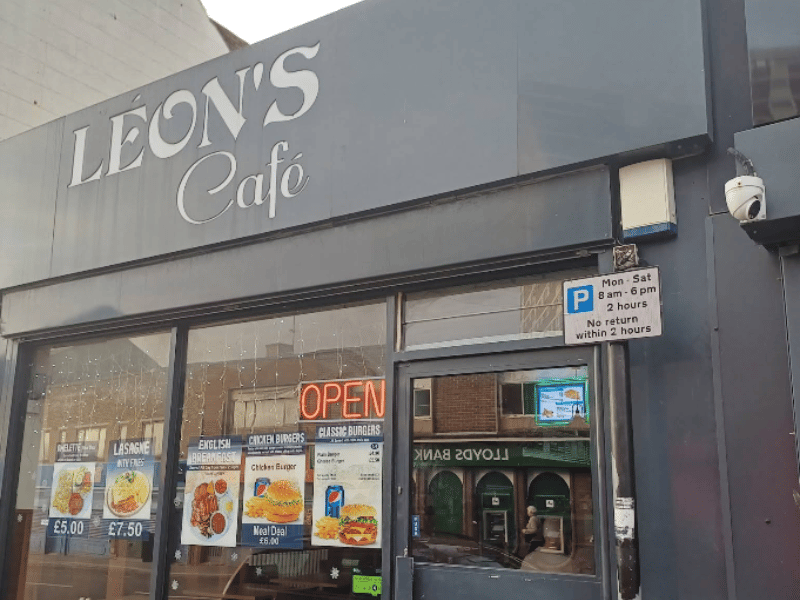 This Armley staple emerged as the single most-recommended café on the thread, with locals praising its unbeatable combination of quality food and great value. Beyond the steaming plates of bacon and eggs, regulars swear by the staff's exceptionally warm hospitality - calling their welcome to every customer "second to none." 🍴53 Town St, Armley, LS12 1XD