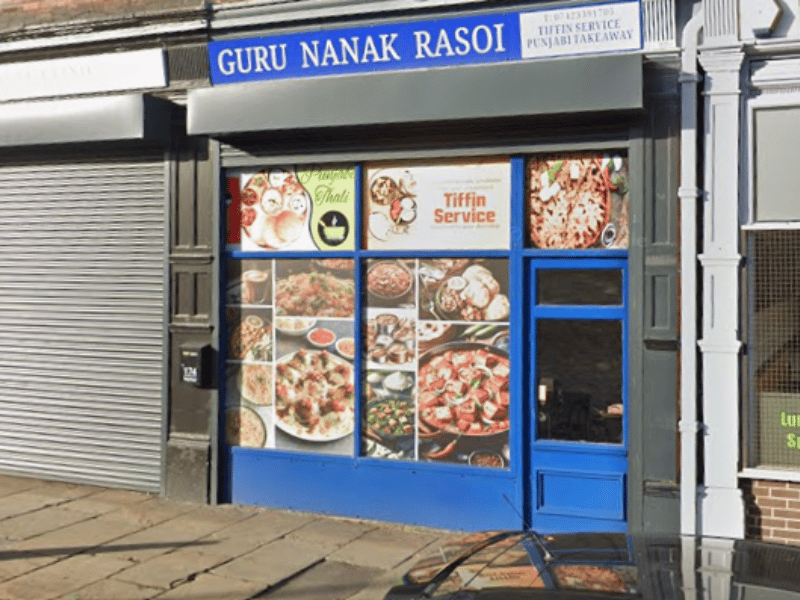 Genuinely authentic, soul-warming Indian street food and vegetarian comfort classics. The depth of flavour in their traditional dishes is unmatched—ideal for a comforting, meat-free feast. 🍴174 Tong Rd, Armley, LS12 1QW