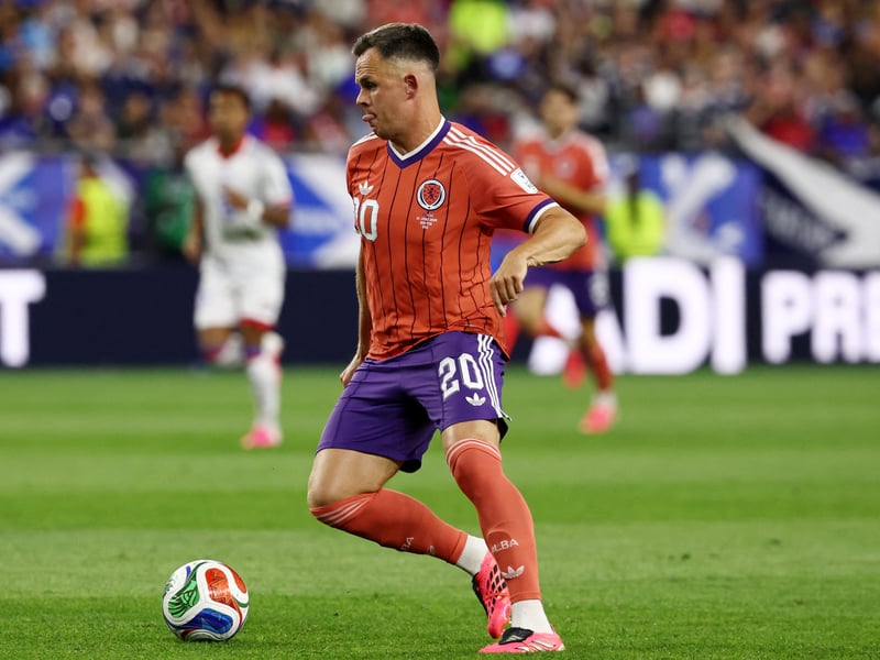 Worked his socks off, but never saw a proper sight of goal - a frustration given how good form he has been in recently. Probably dropped to deep for his liking. 6