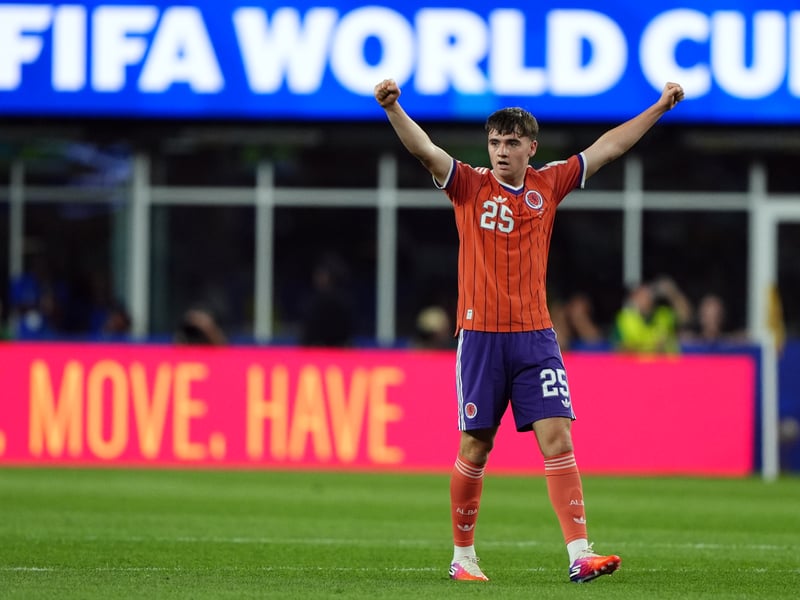 Played only nine minutes at the World Cip, having been introduced as late substitute in the group stage games against Haiti and Brazil. Given an average rating of 5.05.