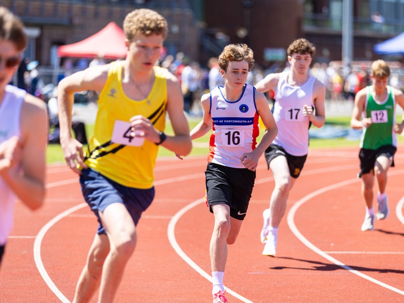 Luke Cunningham (middle) alongside Edward Smith (second from left), Ellis Temperley Chapman (second from right) and Cameron Oliver (right).