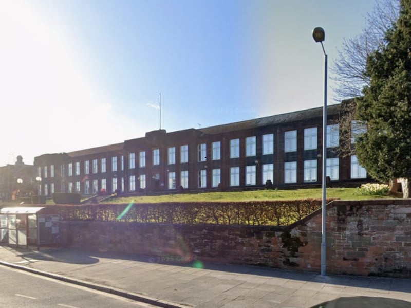 At Dumfries Academy 40 per cent of pupils left with at least five Highers. A total of 29 per cent of the school roll of 576 pupils come from 'deprived' backgrounds.