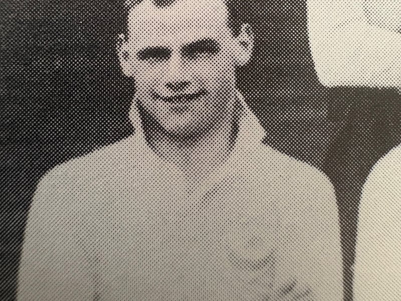 Two caps (1935-36)