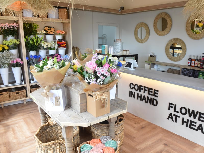 Cherry Blossom recently opened in Cleveland Road in Barnes, not far from Barnes Park. It's a lovely spot to pick up flowers, gifts, matcha, tray bakes and more