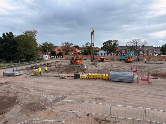 A new temporary office block has gone up at the Bransbury Park site. 