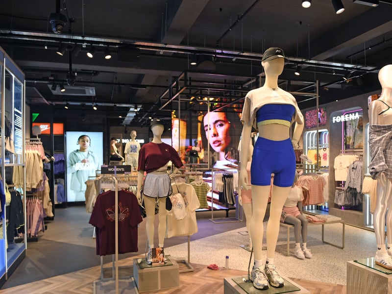 Taking over the massive 12,471 sq. ft. unit previously occupied by Superdry, the store sits directly opposite Mango in the heart of the centre.