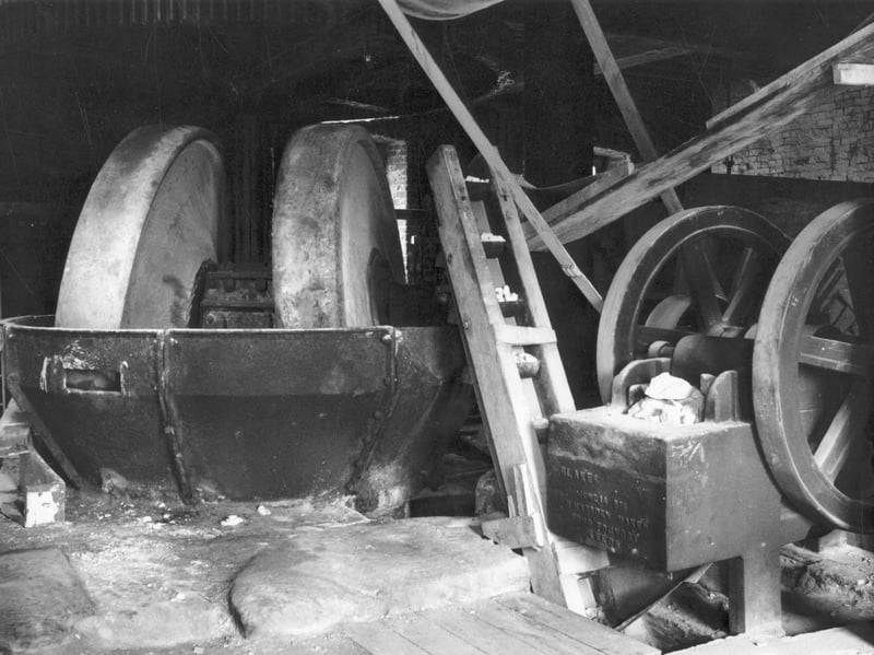 Machinery at Thwaite Mills, including chalk crushing machinery and edge runner mill.