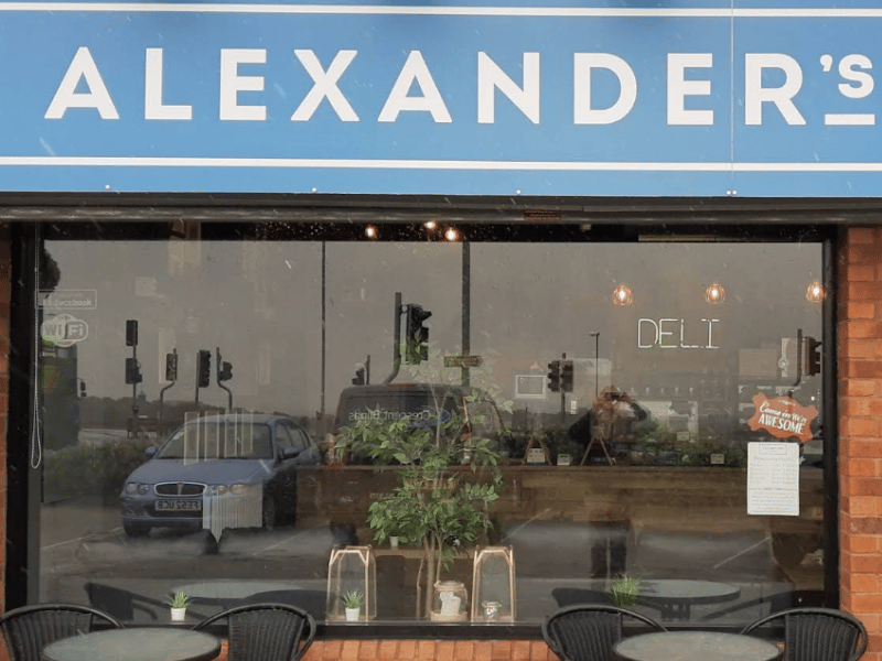 This busy suburban deli serves up fresh savoury lunches alongside a popular daytime sweet selection. It has built up a strong local reputation for its excellent scones, which are served warm with traditional clotted cream. 🫖 399 Otley Old Rd, Cookridge, Leeds LS16 7DF