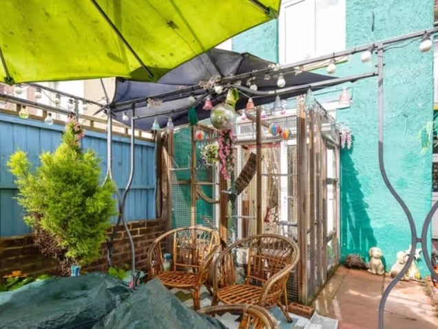 This three bedroom terrace house in Portsmouth is on the market for £290,000. 