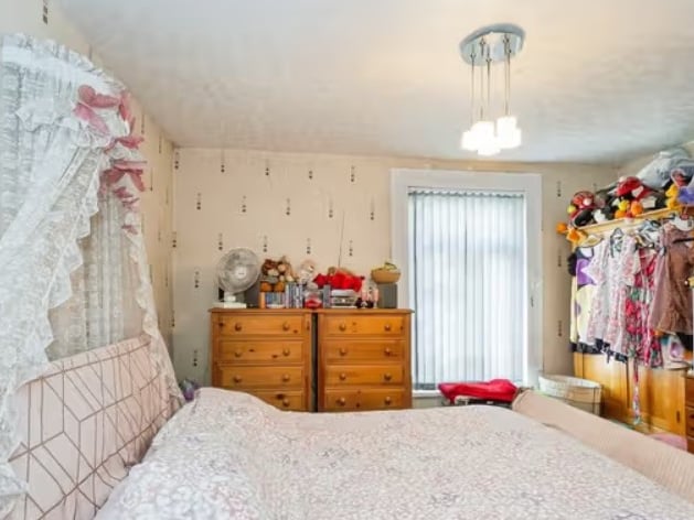 This three bedroom terrace house in Portsmouth is on the market for £290,000. 