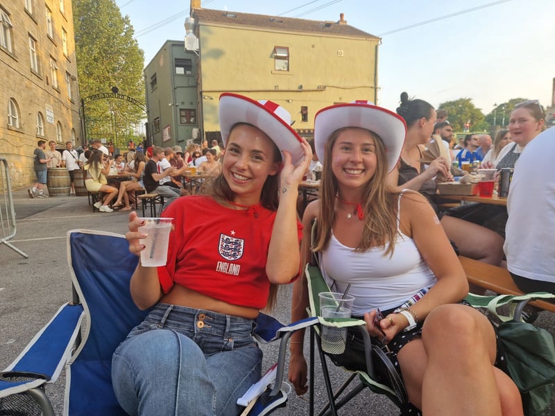 Kenzie Milner and Francesca Eke at the Bridge Inn watching the matching.