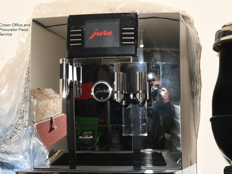 This Jura coffee machine from Arredatutto was even more expensive - costing £3231.90.