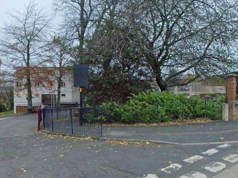 Selkirk High School also has 32 per cent of pupils leaving with a minimum of five Highers. 15.2 per cent of the school's 392 pupils are classed as 'deprived' in the report.