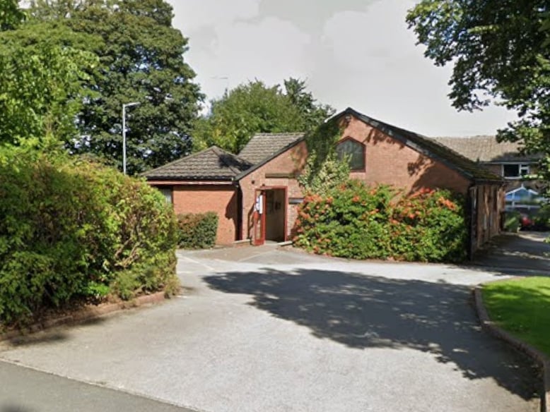 There were 306 survey forms sent out to patients at Longroyde Surgery in Rastrick, Brighouse. The response rate was 33%, with 94% of patients describing it as 'very easy or fairly easy' to get through to this GP practice by phone. Of these, 66% found it 'very easy' and 28% 'fairly easy'.