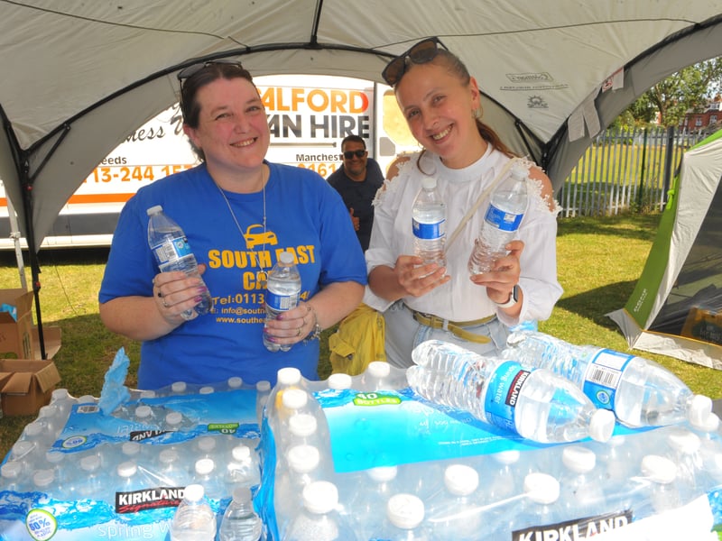 Sam Ward and Ana Ilie of South East Cabs, who gave away 3,500 bottles of water to keep people hydrated