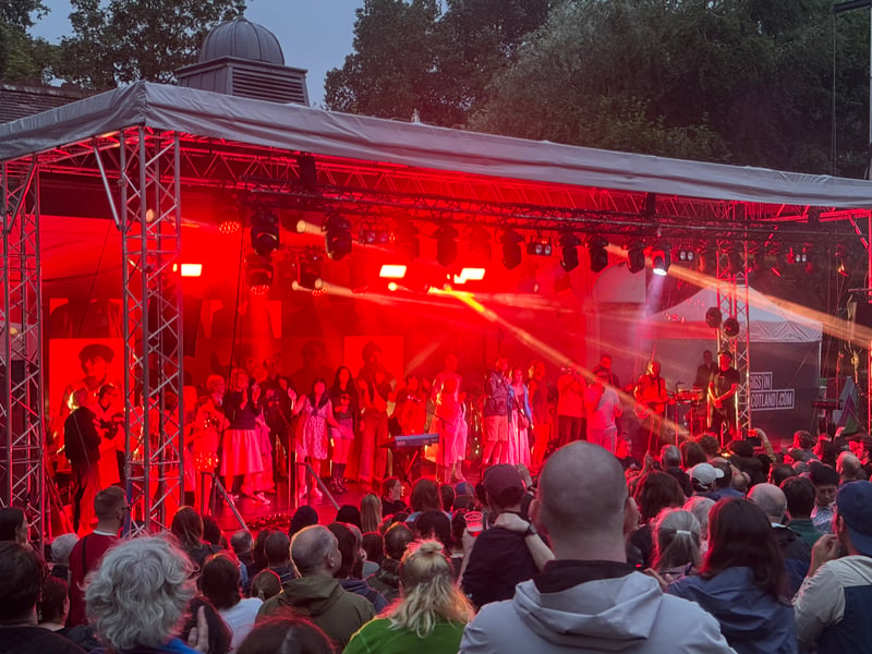 As is traditional, the band invited fans to join them onstage for The Boy With The Arab Strap.