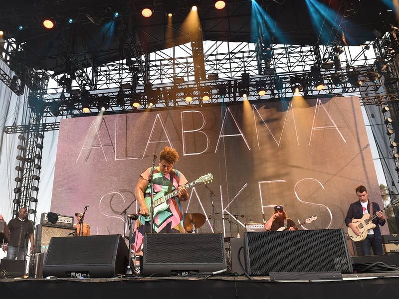 Experience a powerhouse performance as the soul-rock giants take over this iconic outdoor stage. Their electrifying live show is the perfect way to kick off a summer weekend in the heart of the city. 🎟️ Millennium Square