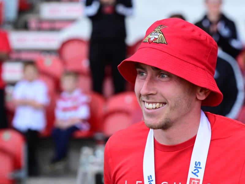 Joe Sbarra, who impressed during his loan spell at Solihull Moors, completed a permanent move to the National League outfit after his contract expired.