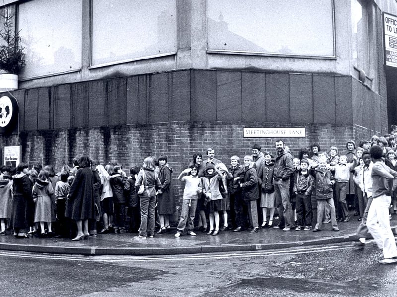 The queue outside Romeo's & Juliet's nightclub, in Sheffield, for the Junior Star Christmas party in December 1980