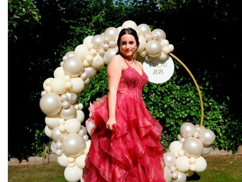 Juby Massam shared this photo which includes a lovely balloon arch. 