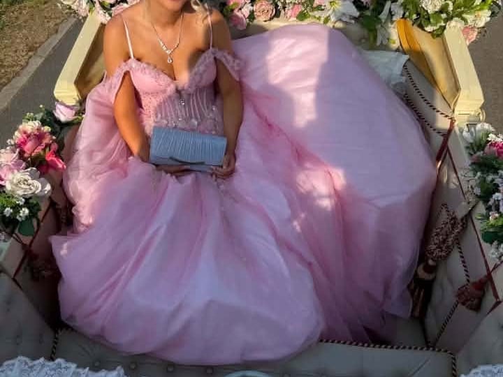 Naomi Leanne Flockton said: "My stunning niece Layla Webster." 