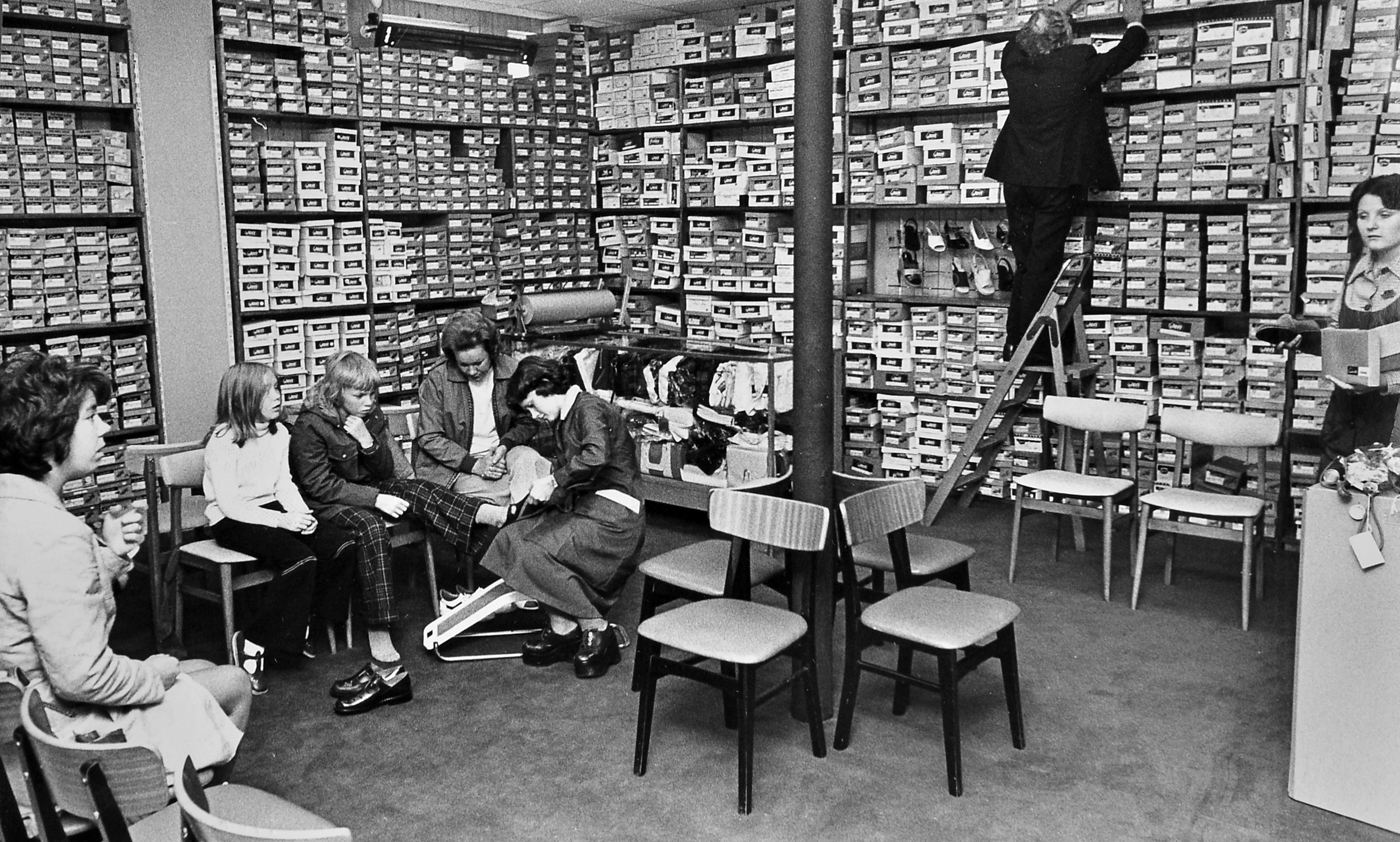 A familiar name on the high street for generations - Woodfins opened its new Bell Street, Wellington, shop in 1975. The move brought together the company’s Hadley and Wellington stores in one larger premises. Do you have memories of buying shoes there?